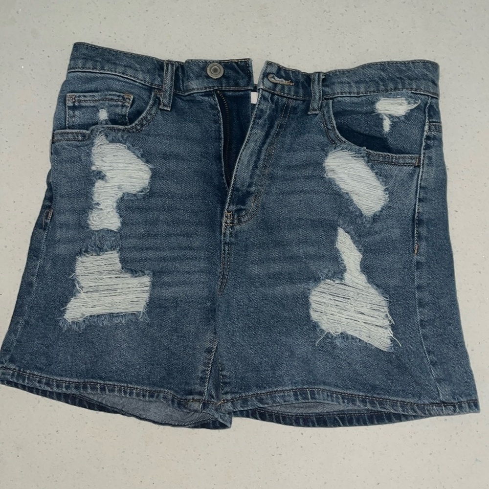 SO juniors shorts size 11: vintage stretch high rise mom short NWT